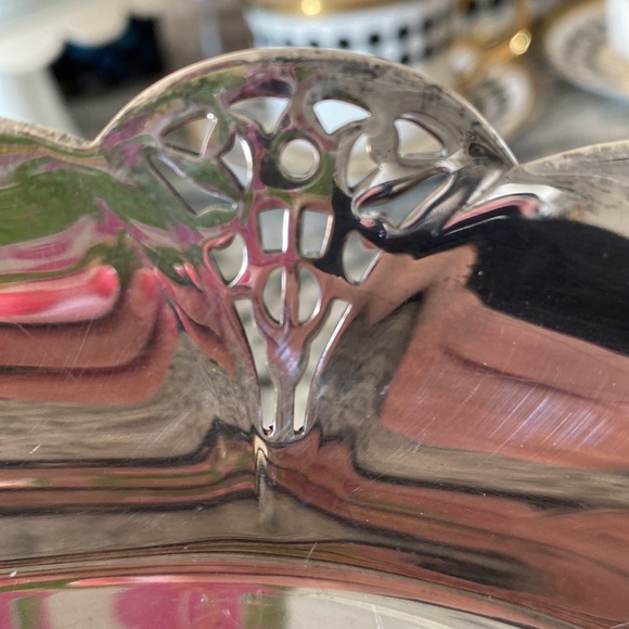 Elegant Vintage Wm Rogers #419 Silver Plated Serving Tray! - Picture 3 of 7